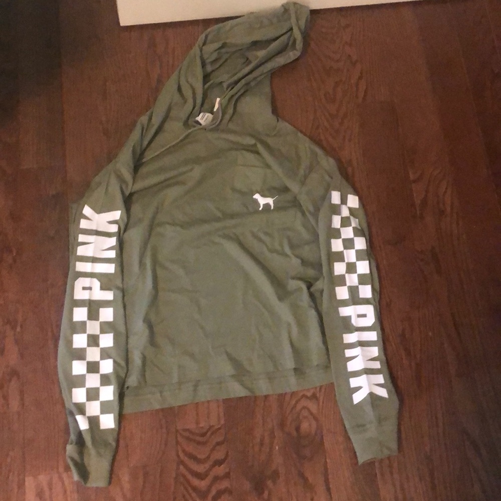Green pink hooded shirt